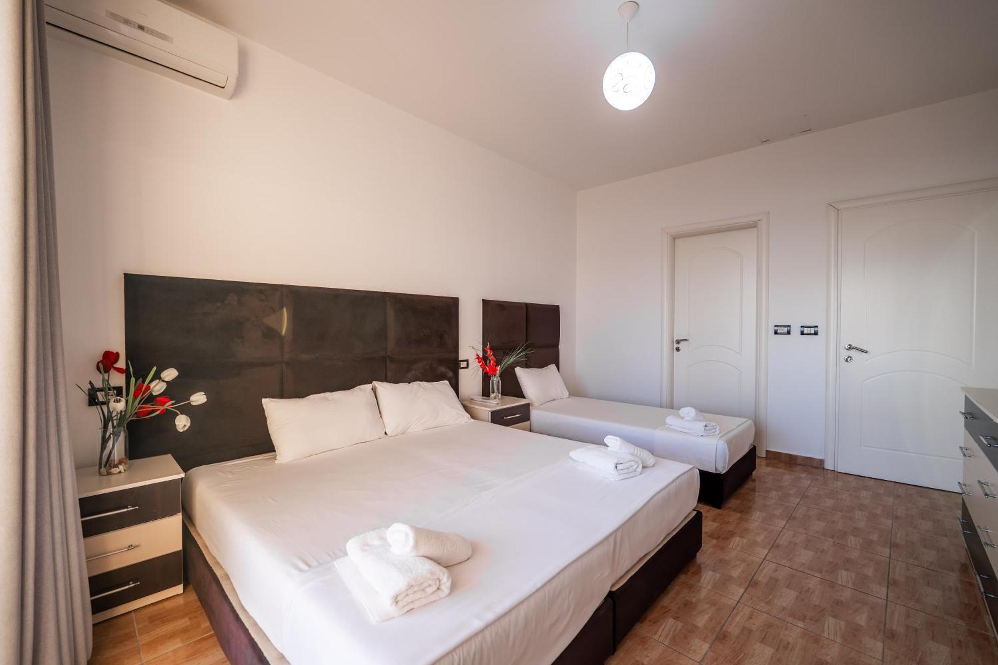 Hotel Myrtai - City Center Sarande Exterior photo