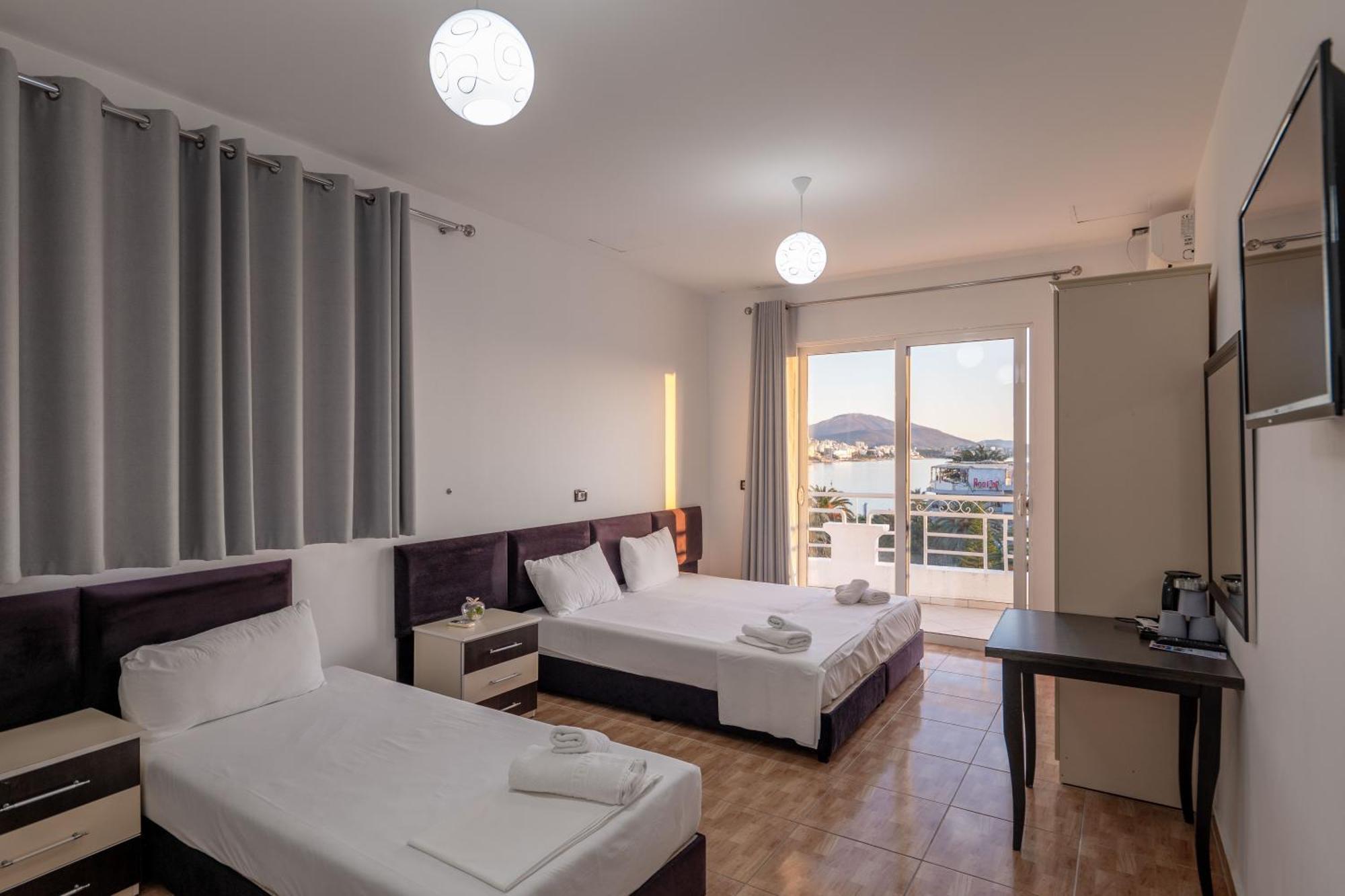 Hotel Myrtai - City Center Sarande Exterior photo