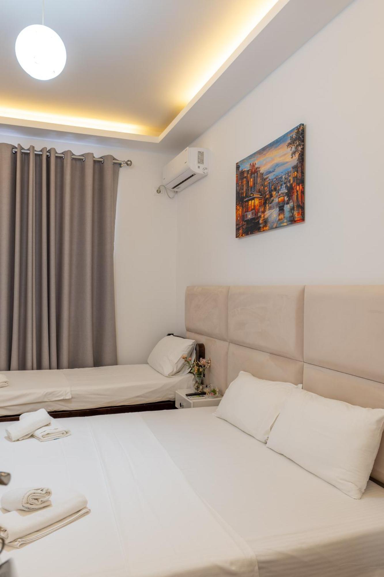 Hotel Myrtai - City Center Sarande Exterior photo