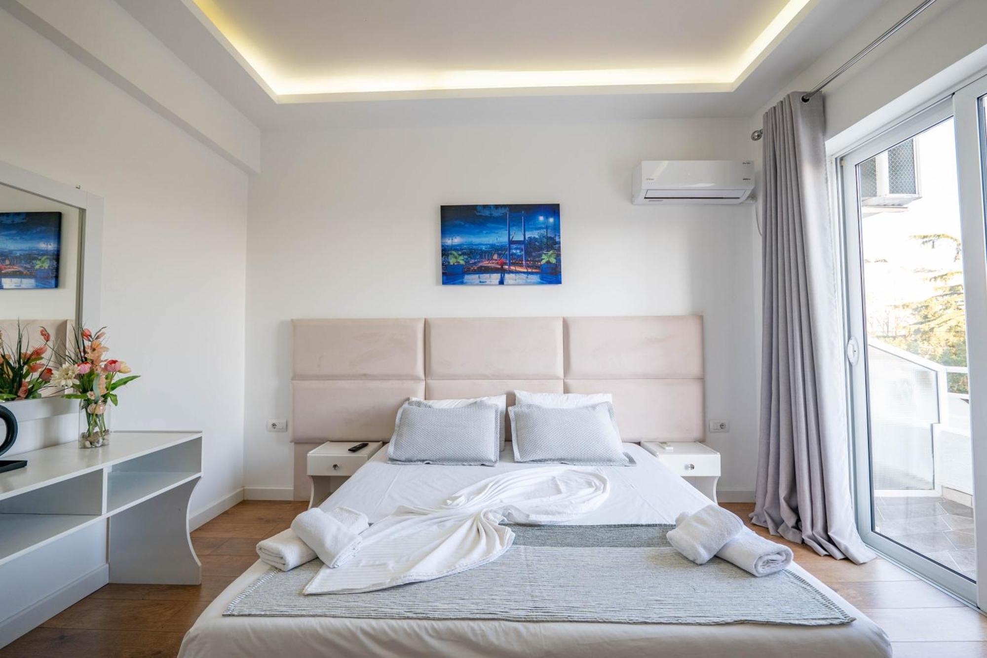 Hotel Myrtai - City Center Sarande Exterior photo